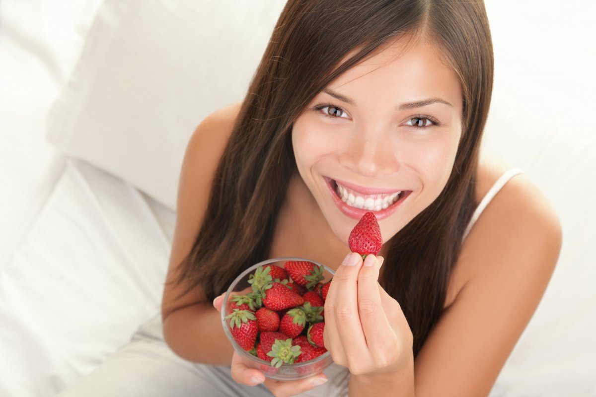 Monday myth buster- do strawberries whiten your teeth?